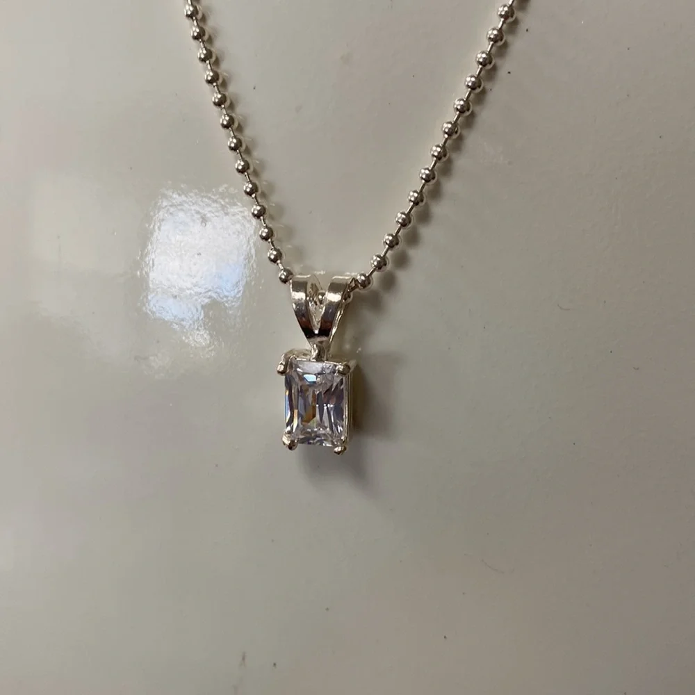 Gorgeous emerald cut CZ diamond sterling set necklace - Picture 4 of 10